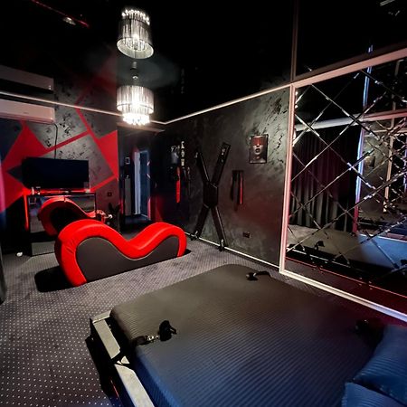 Adult Only Fantasy Room 부쿠레슈티 외부 사진