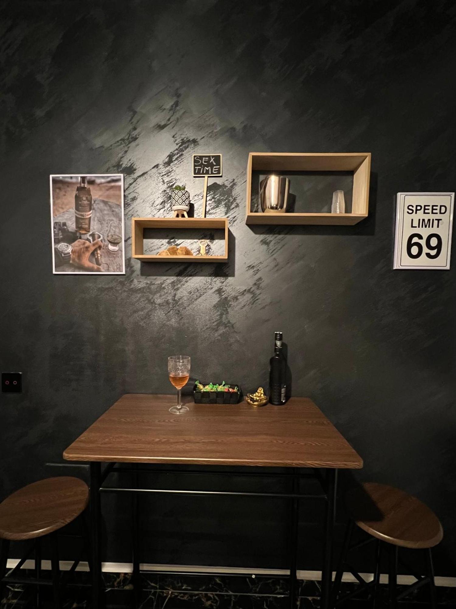 Adult Only Fantasy Room 부쿠레슈티 외부 사진